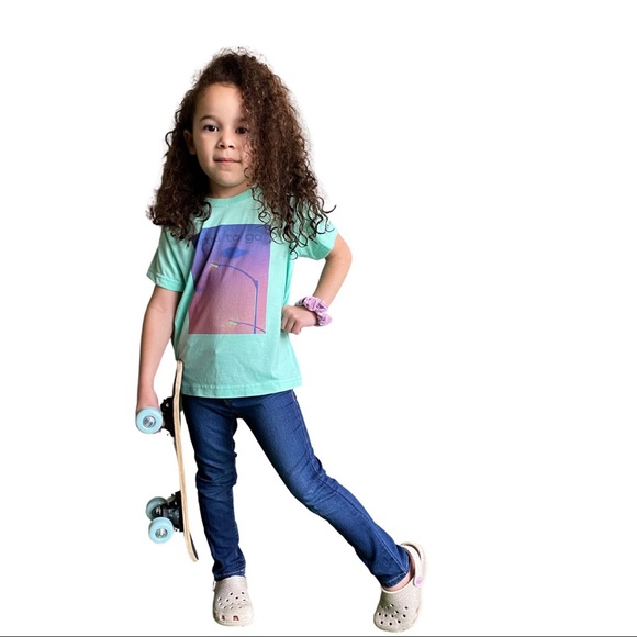 Street lights graphic Tee. - Picture 3 of 3